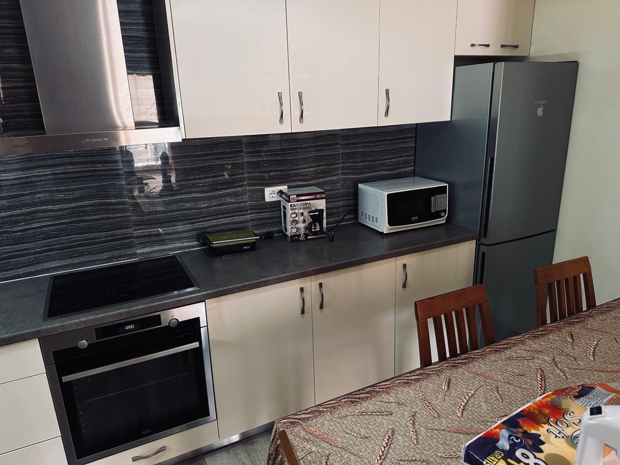 Family Apartments Sarandë Esterno foto