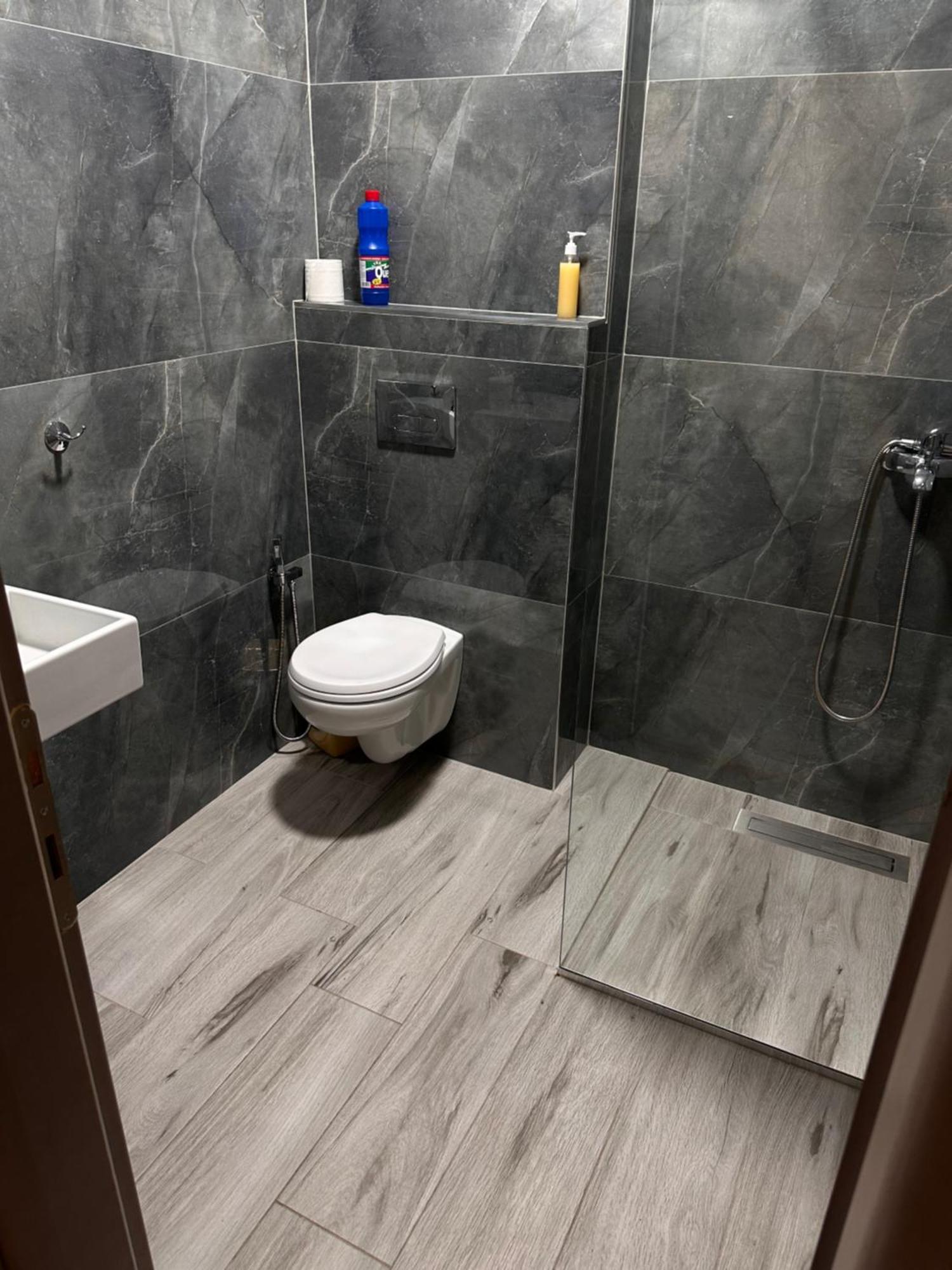 Family Apartments Sarandë Esterno foto